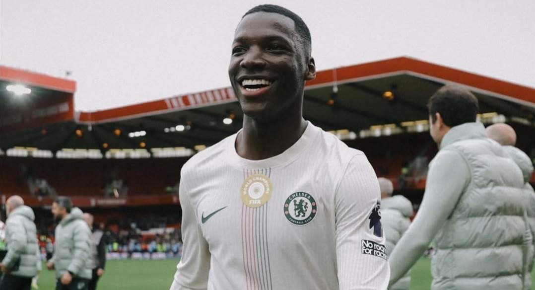 Con el ecuatoriano Moisés Caicedo, el Chelsea golea y el Forest despide a Postecoglou