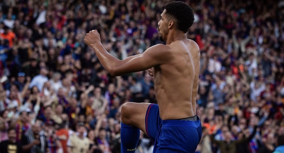 El capitán charrúa Araújo se viste de héroe y el Barcelona gana in extremis