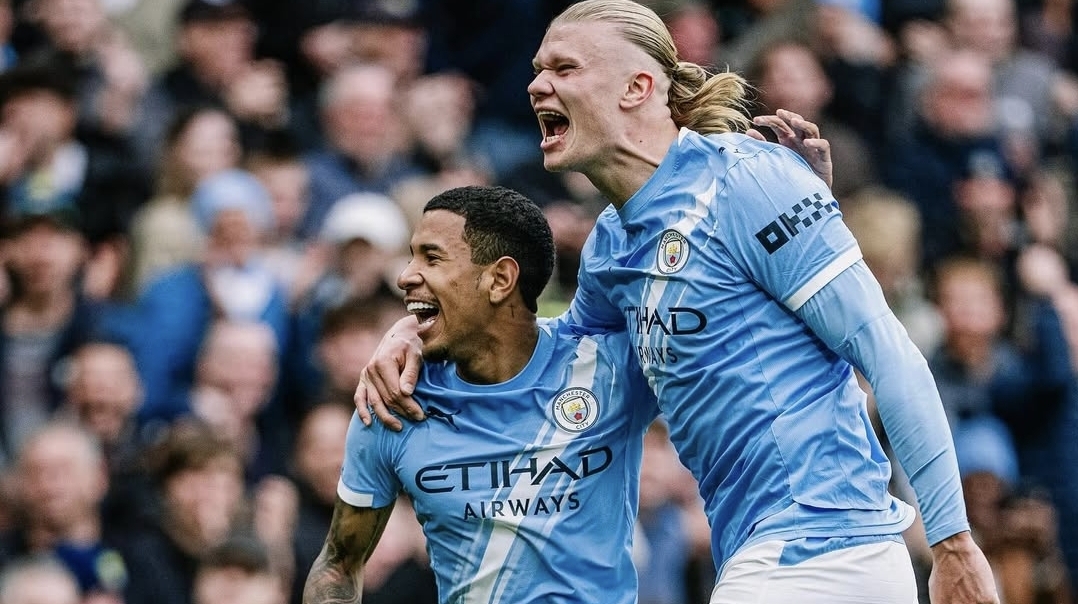 Un pase gol del brasileño Savinho, el City triunfa en casa