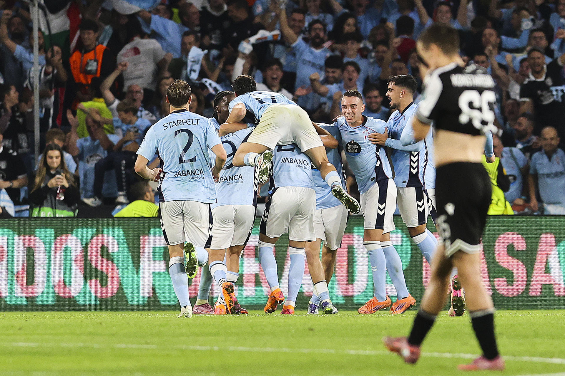 El Celta con la ausencia del argentino Cervi, revive en Europa