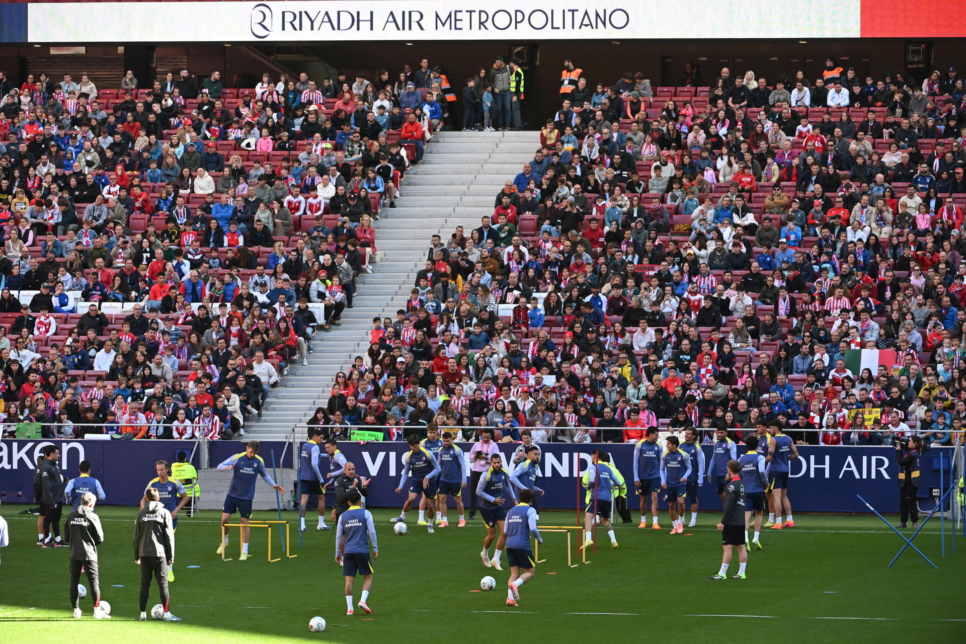 Atlético Madrid, con todos sus latinos en el último entrenamiento antes de la visita al Betis