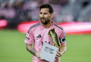 alt Leo Messi, 'Maravilla' Martínez y De Arrascaeta van por la corona del 'Rey de América'