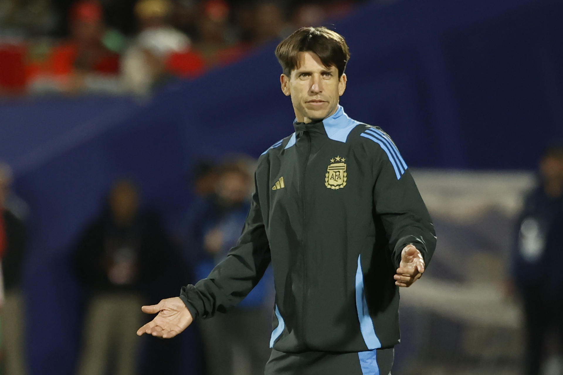 Tras la final del Mundial sub-20, Diego Placente prepara con Argentina el Mundial sub-17