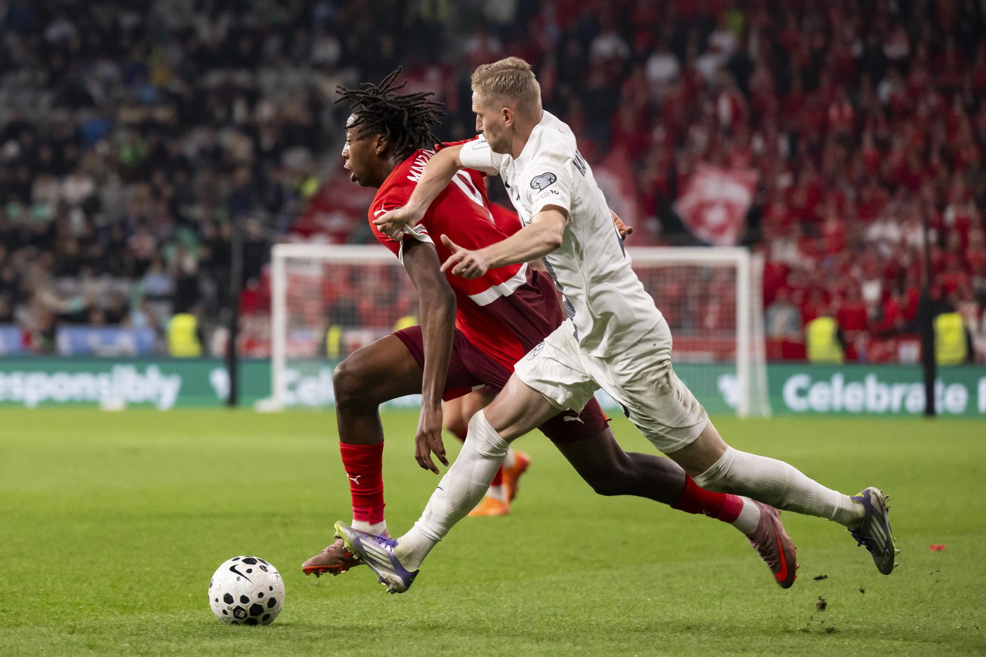 Suiza aburre y aplaza su clasificación