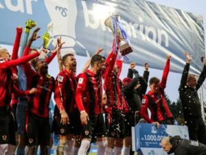 alt Salvadoreño hace historia y se despide de Europa como campeón