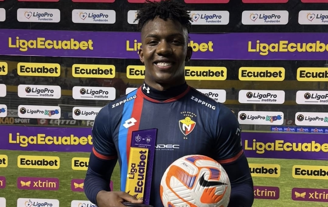 Un Hat Trick del ecuatoriano Djorkaeff Reasco, clave para El Nacional
