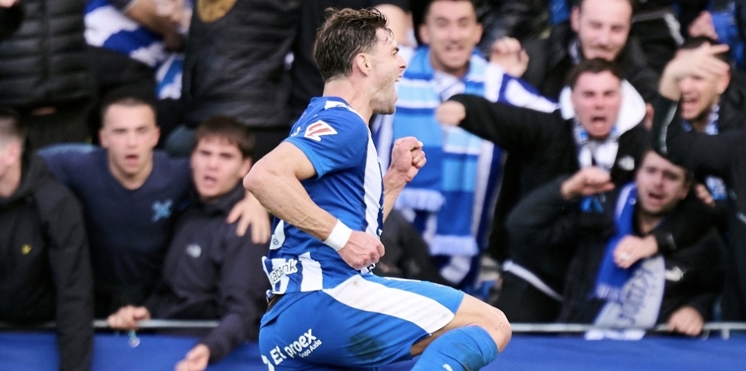 Albiceleste Boyé comanda la victoria del Alavés en casa