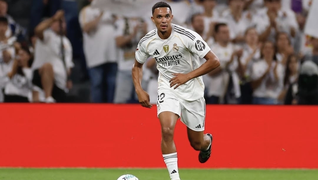 Inglés Alexander Arnold deja claro que si anota en Anfield, no lo celebrará