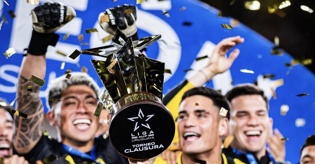 Peñarol gana el torneo uruguayo y aprieta la definición anual