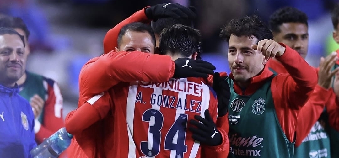 Las Chivas del argentino Milito derrotan a los Tuzos