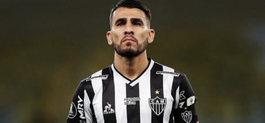 Paraguayo Alonso defiende nivel de Mineiro, lamenta ausencia de efectividad