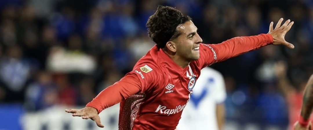 Doblete de López clasifica a Argentinos, también pasa Central Córdoba