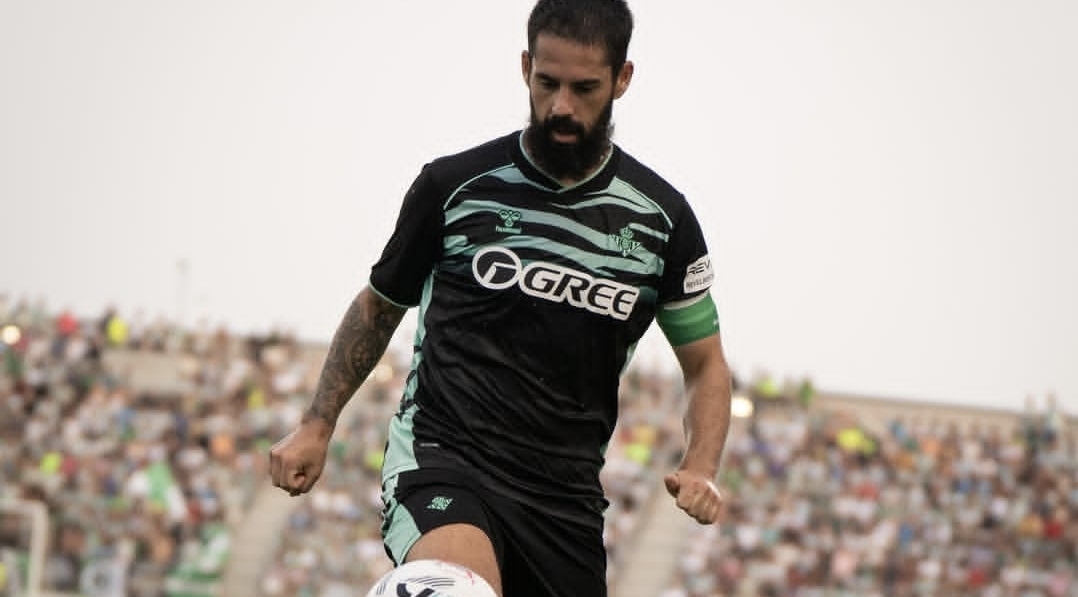 El compañero de Antony, Gómez y el Cucho renueva hasta 2028