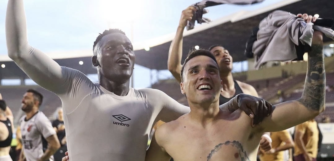 Ex Chicago Fire Carlos Terán y ocho latinos foráneos, listos para impactar el Brasileirão con Paranaense