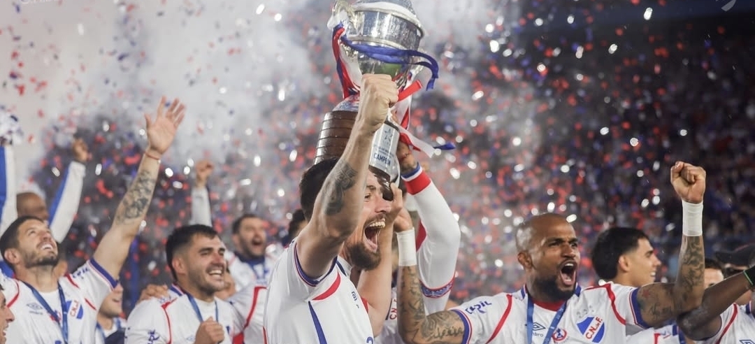 Panameño Mejía y colombiano Millán, figuras en el título de Nacional ante Peñarol en Uruguay