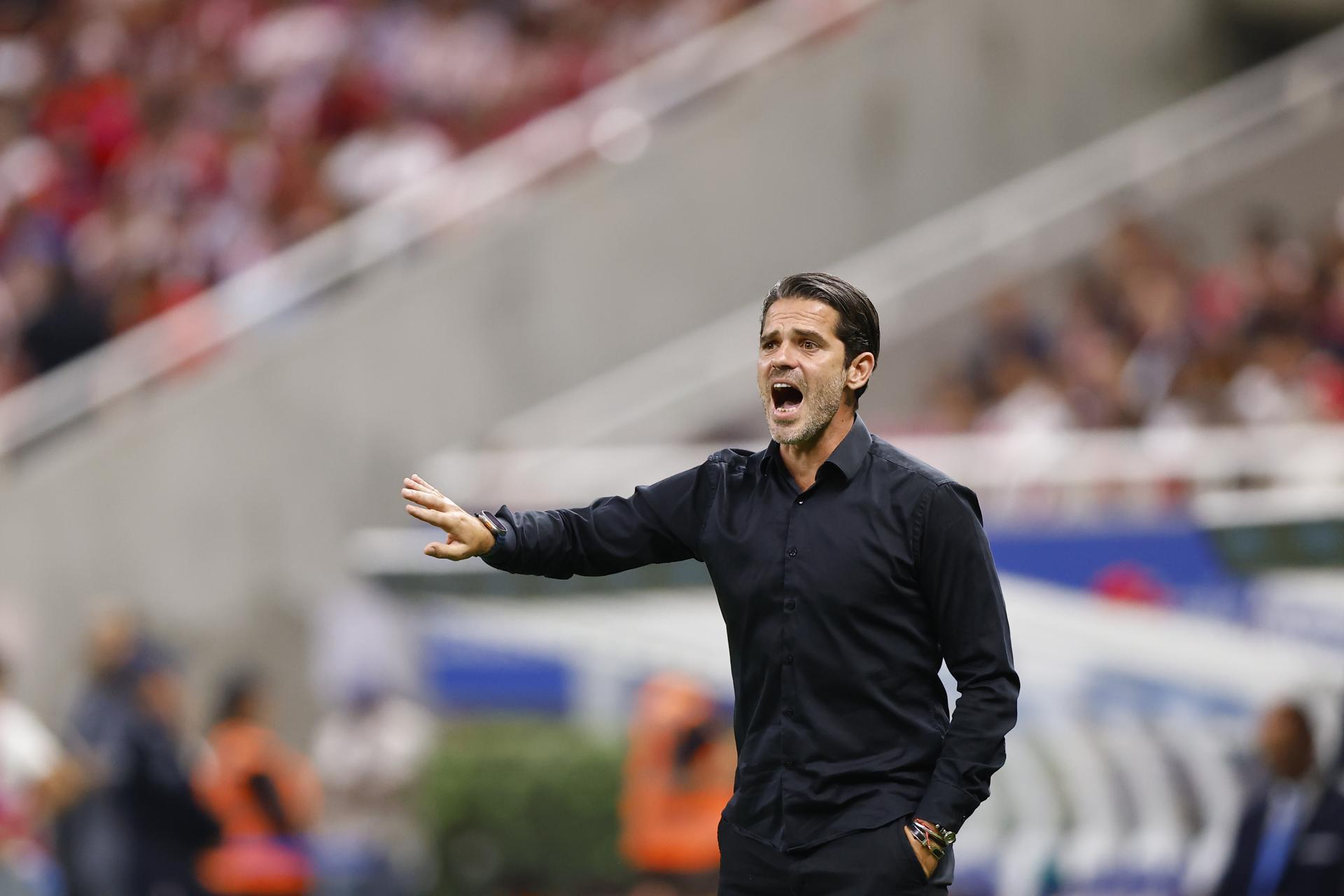 El Necaxa despide como entrenador al argentino Fernando Gago