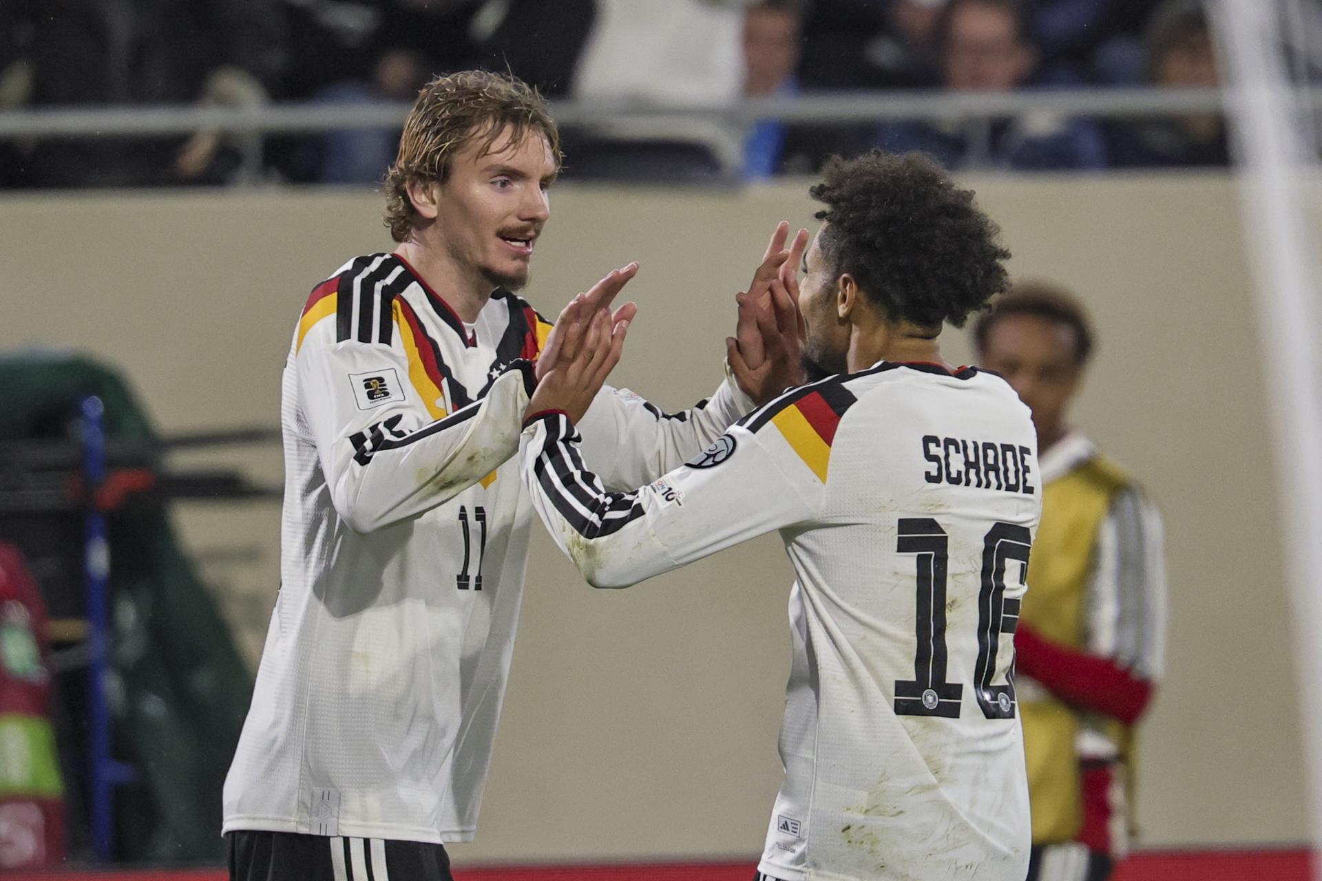 Nick Woltemade de Alemania celebra un gol contra Luxemburgo durante el partido de fase de clasificación para el Mundial de 2026. EFE/EPA/RONALD WITTEK 