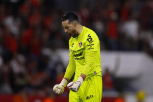 alt El colombiano, Camilo Vargas, imbatible en la Liga MX