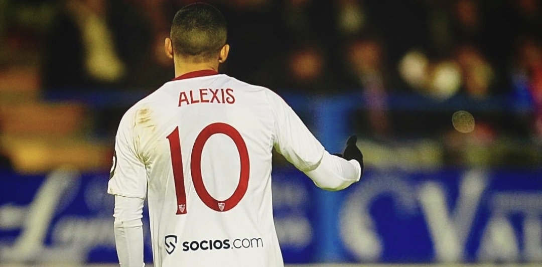 Chileno Alexis Sánchez, presente en la igualdad del Sevilla en casa del Valencia