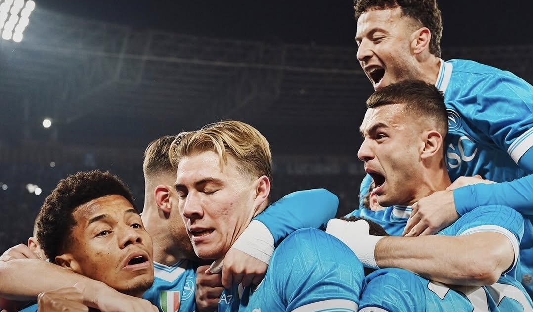 Napoli se impone a la Juventus, los sudamericanos Olivera y Neres en la formación inicialista