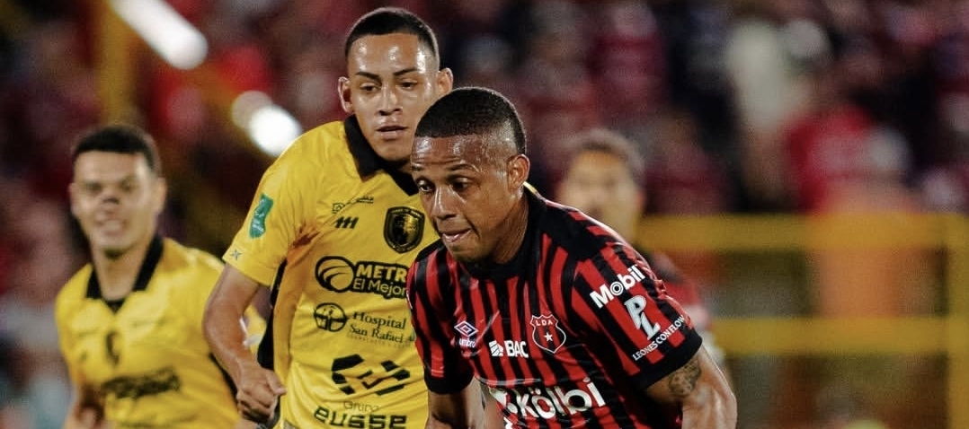 La final de Costa Rica será soñada: Alajuelense y Saprissa en la disputa