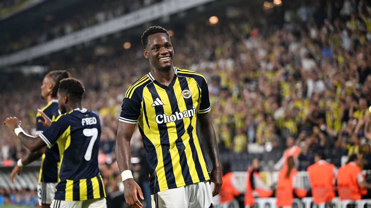 El colombiano Durán rescata al Fenerbahçe en el minuto 96