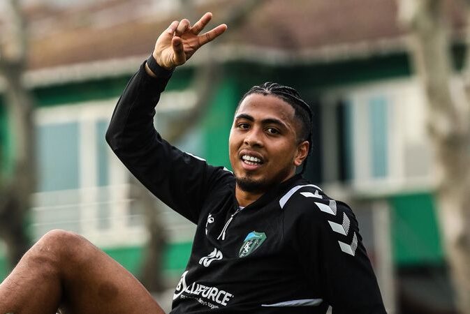 Histórico hondureño, vuelve a las canchas del viejo continente