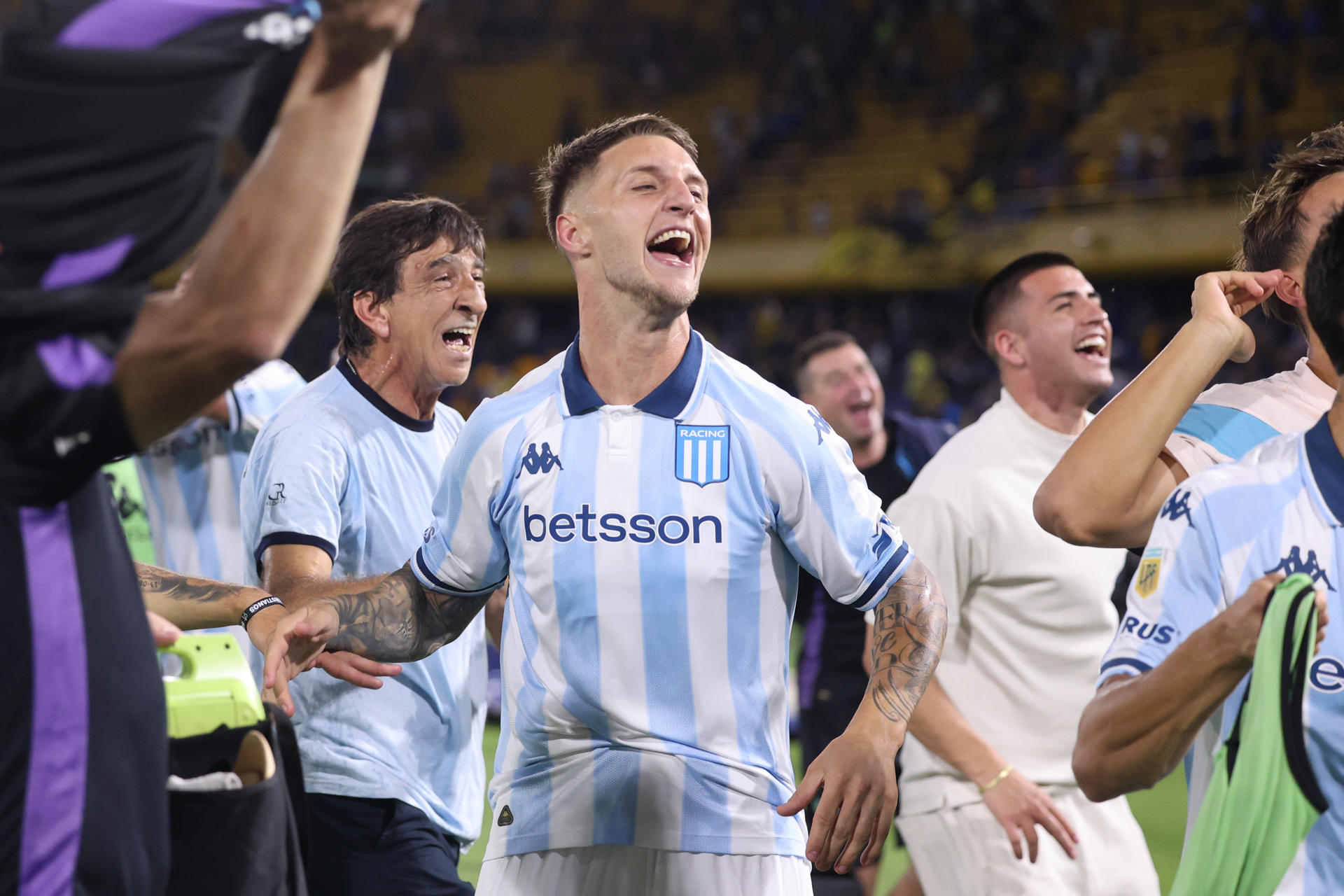 Racing da un gran salto de altura en grupo que también tiene a Botafogo y Caracas