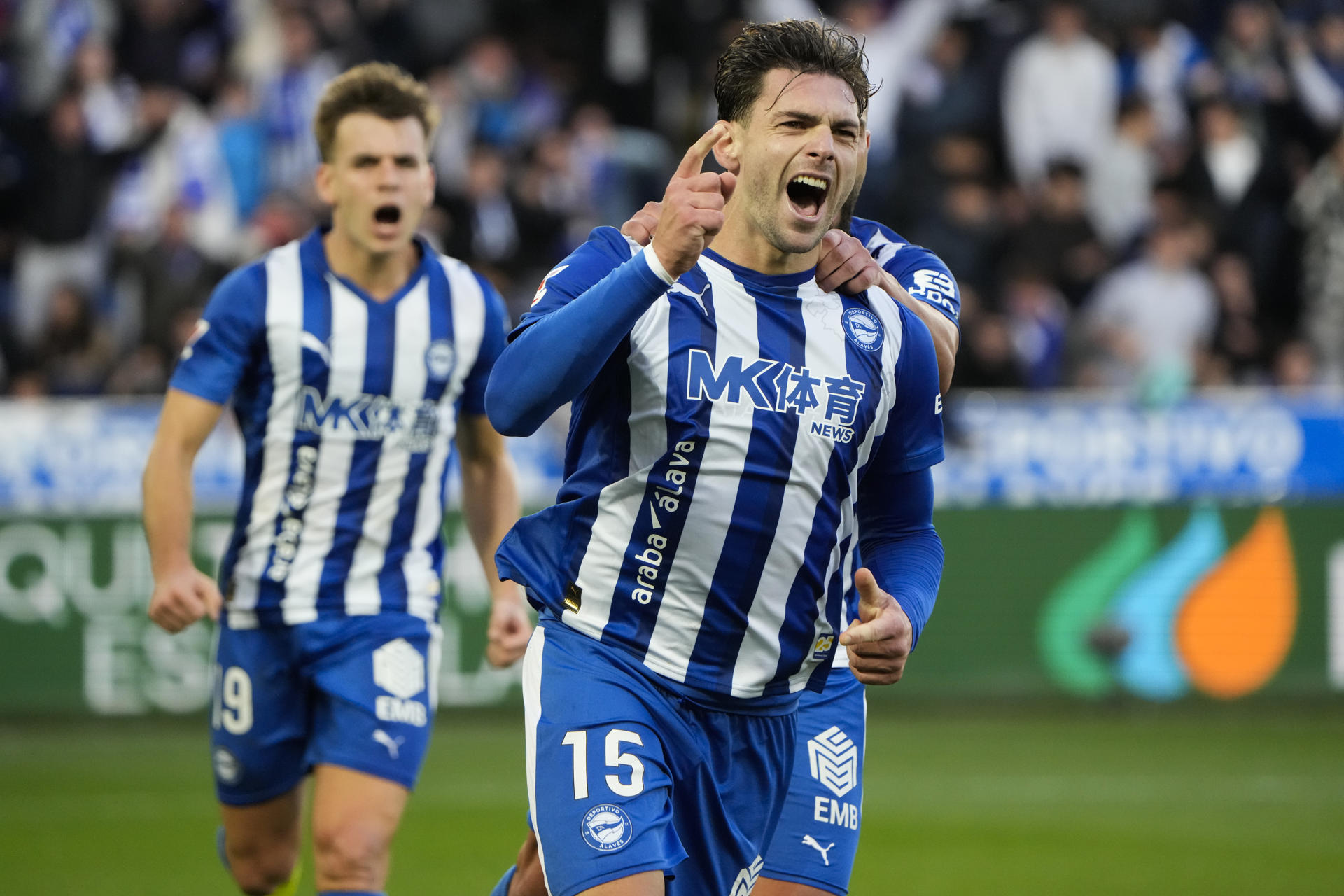 Albiceleste Boyé recupera la sonrisa del Alavés en el derbi vasco