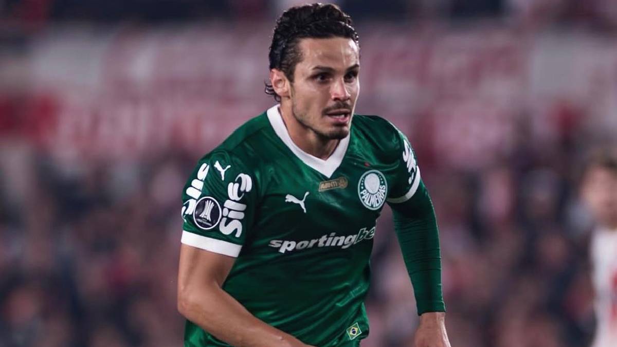 El brasileño Raphael Veiga firma como refuerzo del América mexicano