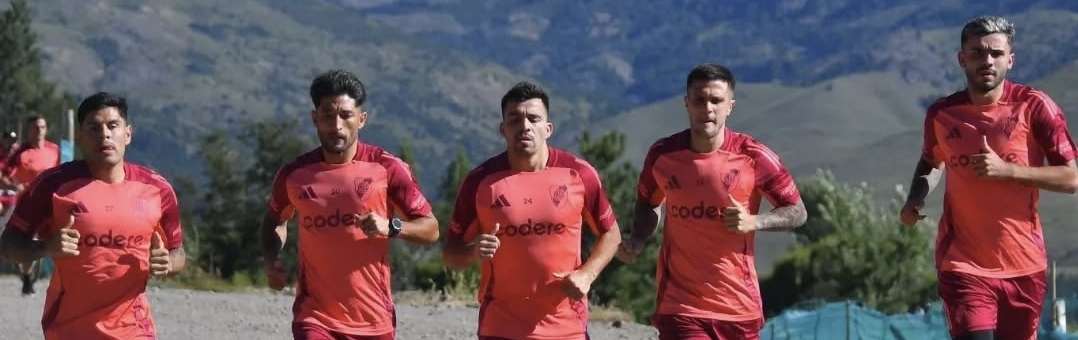Con 33 futbolistas liderados por los refuerzos Vera y Moreno, River entrena en la Patagonia