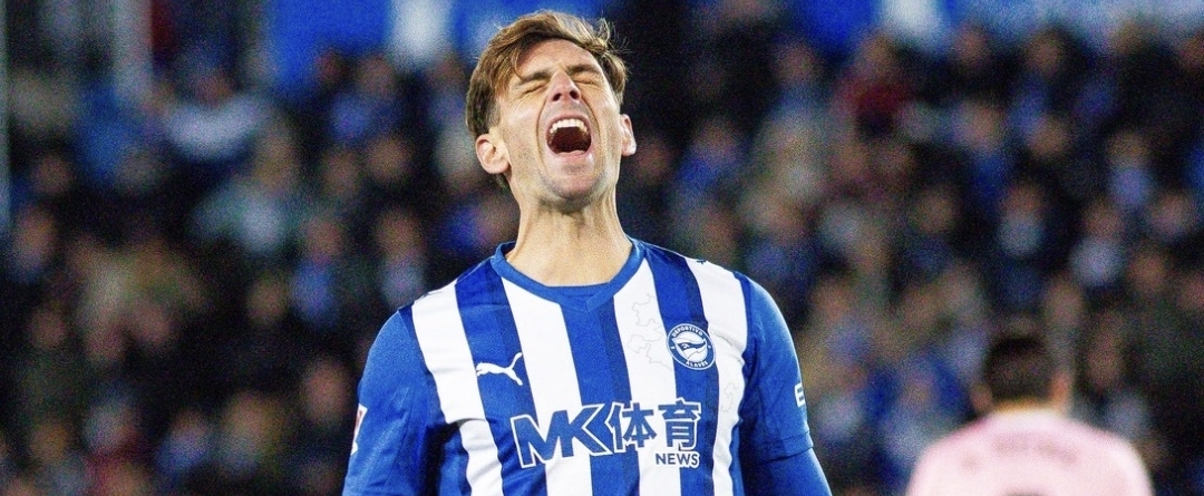 Goles del uruguayo Viñas y el argentino Boyé: igualdad entre Alavés y Oviedo