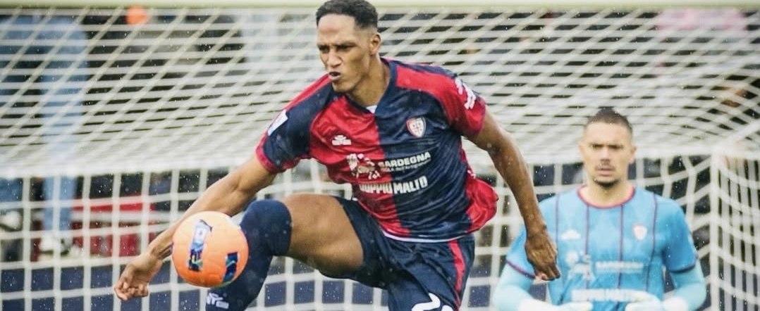 Cagliari vence a la Juventus con un colosal colombiano Yerry Mina en la zaga