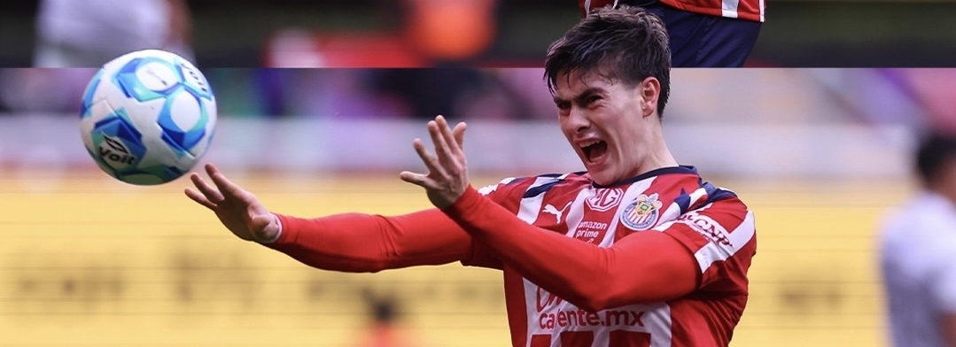 Chivas dirigidas por el argentino Milito lideran en México, tras gris empate entre Pachuca y América