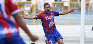 alt Argentino y colombiano, inician como artilleros en El Salvador