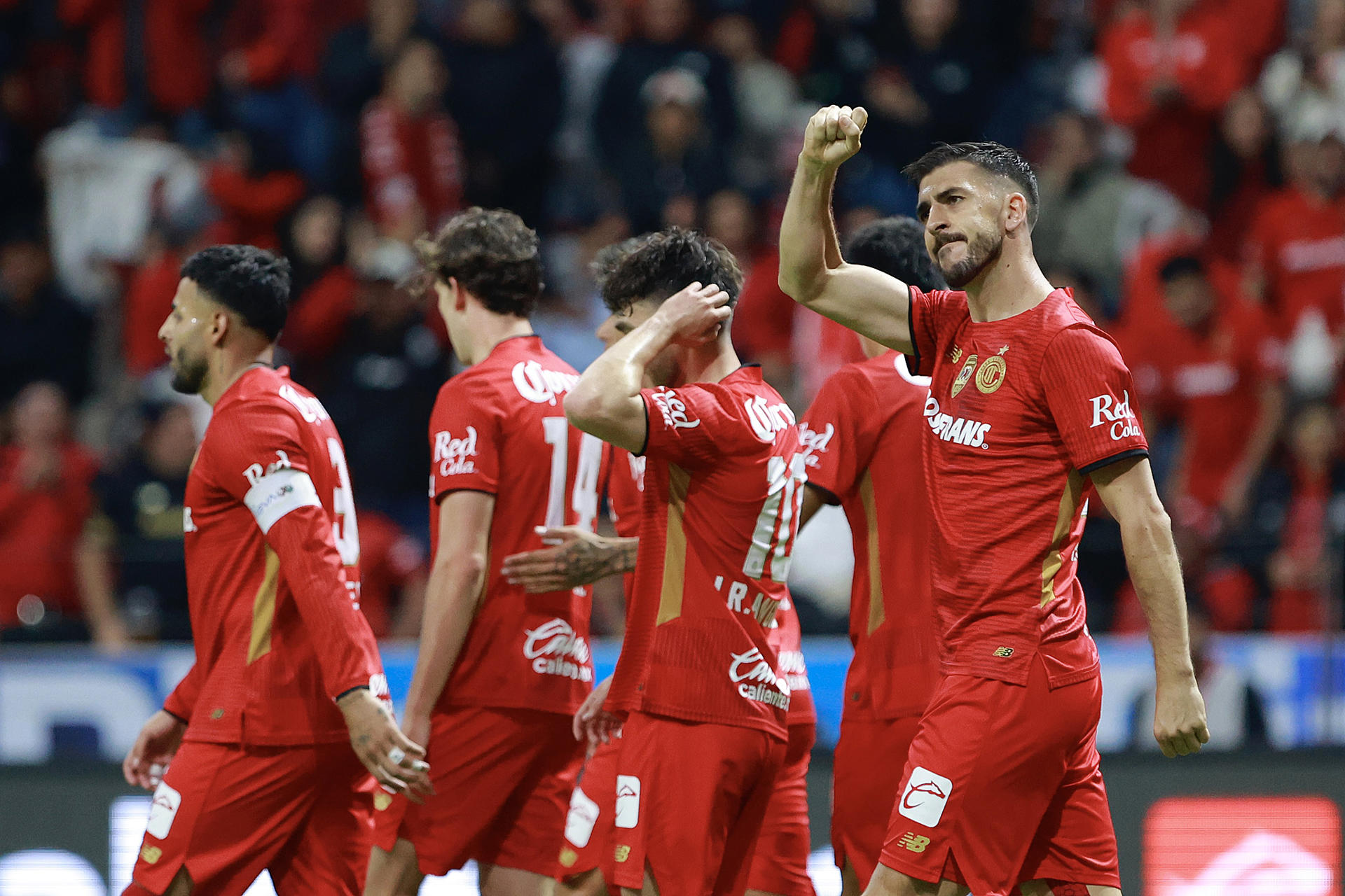 Toluca con asistencia del brasileño Helinho aniquila a los Galaxy