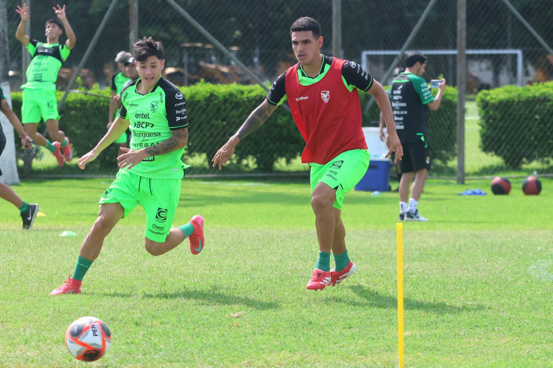 El boliviano Ervin Vaca considera a México una selección «muy competitiva»