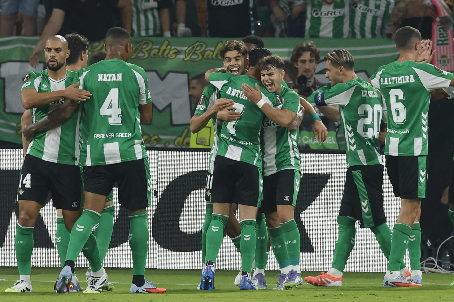 Betis, Celta, Roma y Oporto rebuscan el top ocho en la última jornada