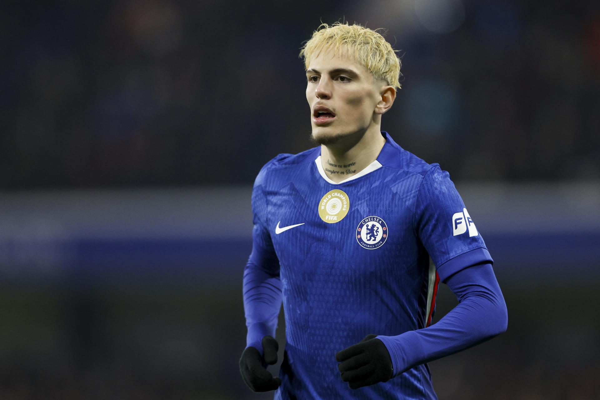 El argentino Garnacho deja con vida al Chelsea