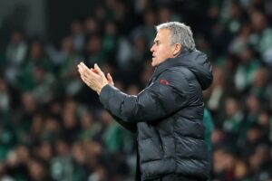 El entrenador del PSG, el español Luis Enrique Martínez, durante un partido disputado el pasado 20 de enero. EFE/ANTONIO COTRIM