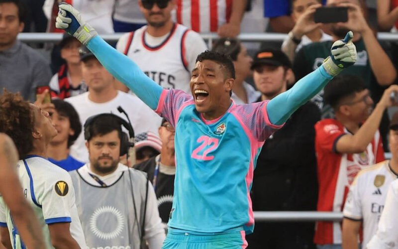 Portero centroamericano se coloca entre los mejores extranjeros en Medio Oriente
