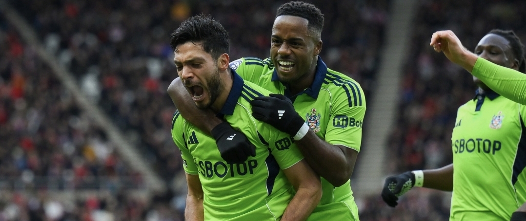 Mexicano Raúl Jiménez brilla con doblete y el Fulham gana luego de tres fechas