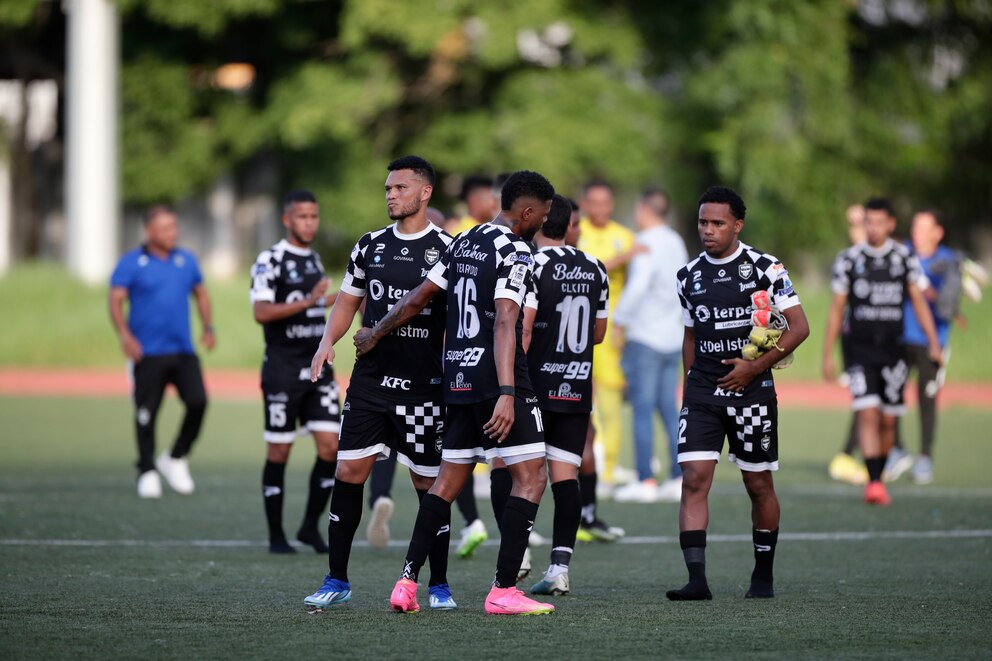 CAI y Sporting San Miguelito llegan líderes a una jornada de choques entre conferencias
