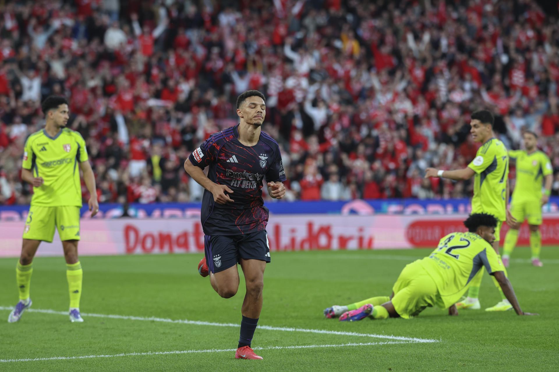Benfica goleó al AVS antes de volver a ver al Real Madrid