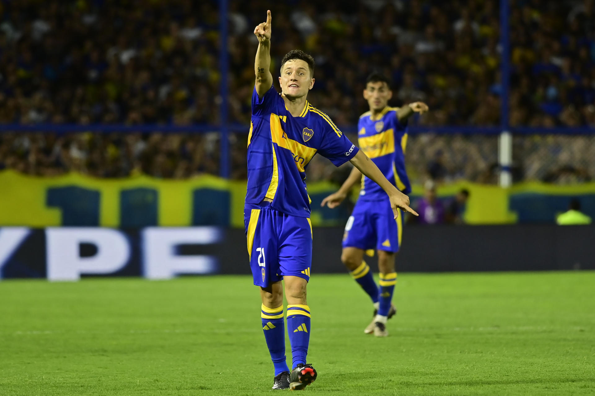 Boca golea en casa con gol del español Ander Herrera