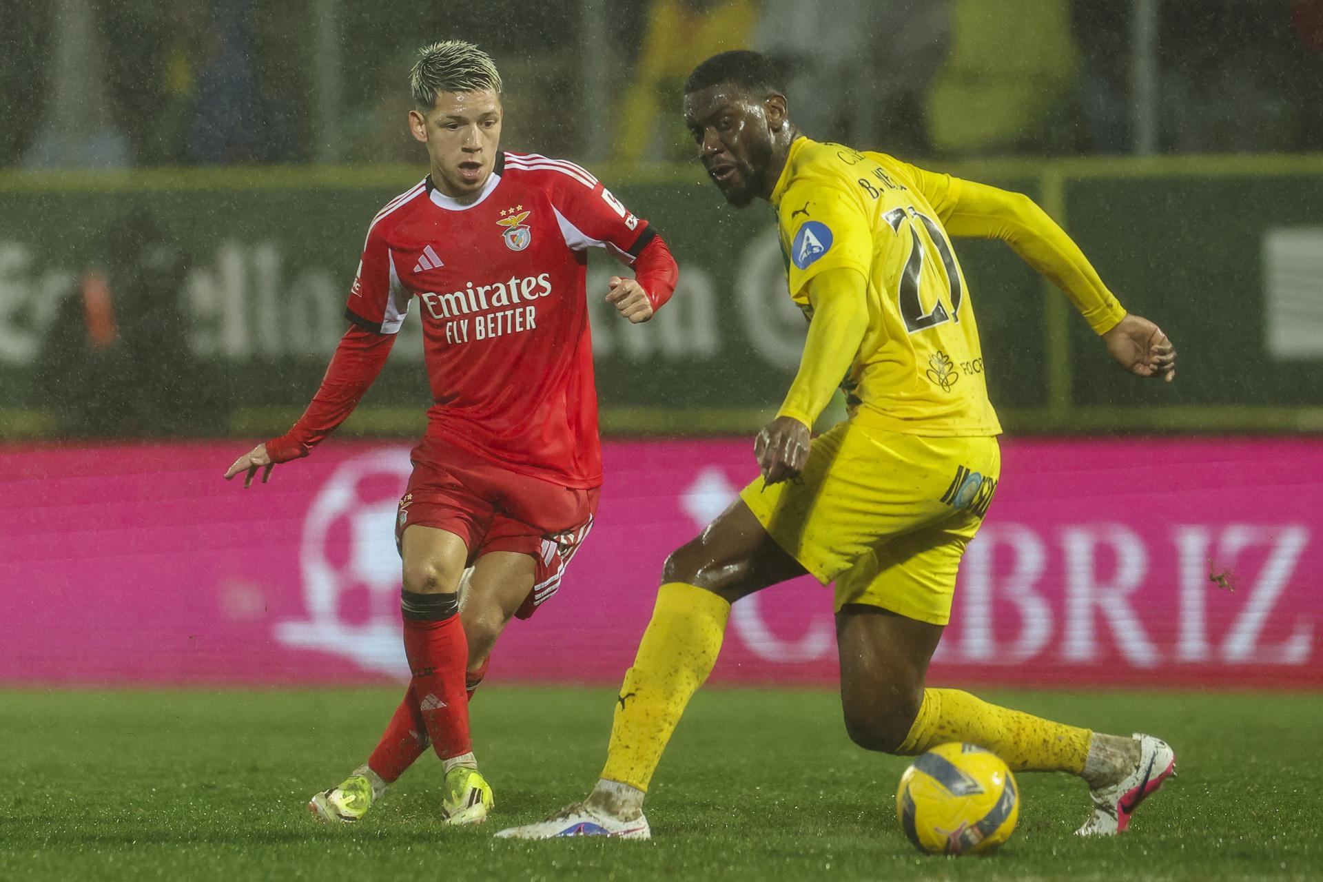El Benfica vence al Gil Vicente en el regreso del argentino Prestianni