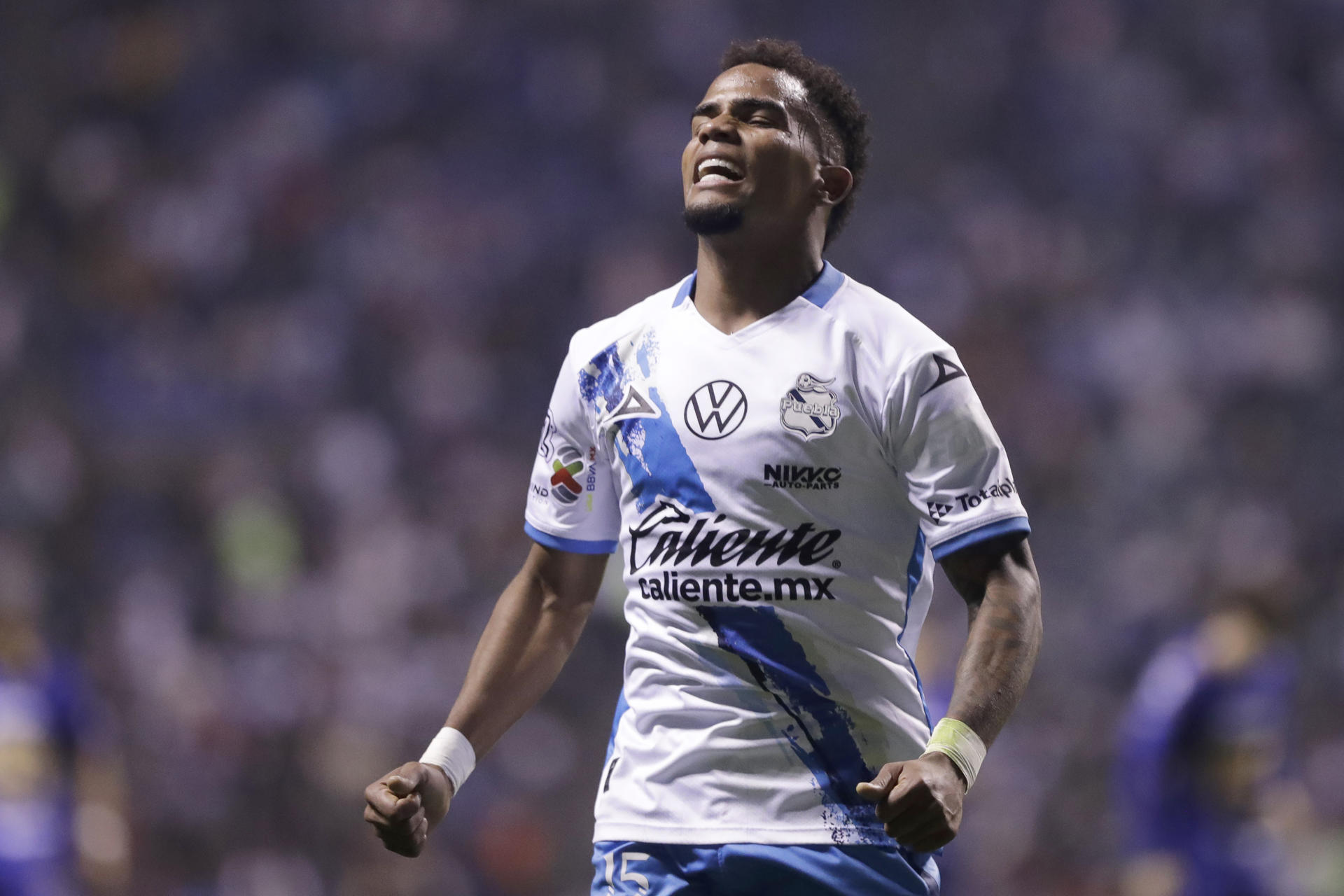 El colombiano Edgar Guerra en el ojo del huracán