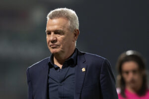 El entrenador de México Javier Aguirre reacciona durante un partido amistoso entre Uruguay y México en el estadio Corona en Torreón (México). Imagen de archivo. EFE/ Antonio Ojeda