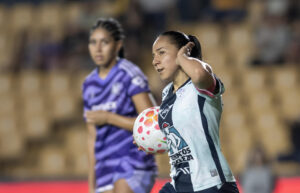 Charlyn Corral de Pachuca femenil celebra un gol en un partido de la Liga Femenil MX en el Estadio Universitario, en Monterrey (México). Imagen de archivo. EFE/Miguel Sierra