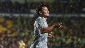 alt Dos brasileños salvan al América de un papelón